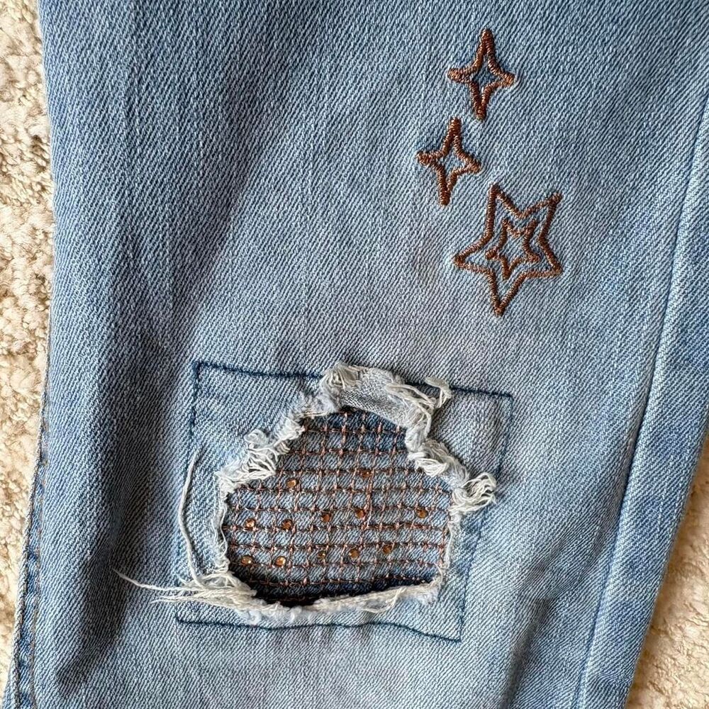 Wallflower Girls Distressed Flare Jeans Size 16 Star Embroidered Frayed Blue Y2K - Picture 5 of 8